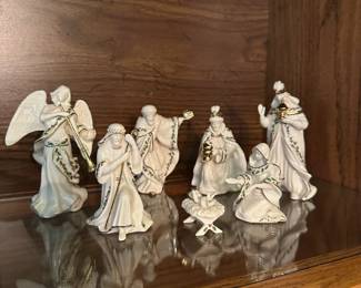 R13 - $40. Lenox 7 Pc Holiday Miniature Nativity. 