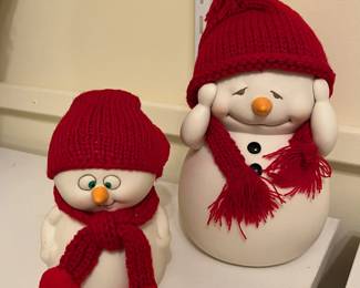A30 - $50. Department 56 Snowmen set of 7. Size range 8"-2" tall