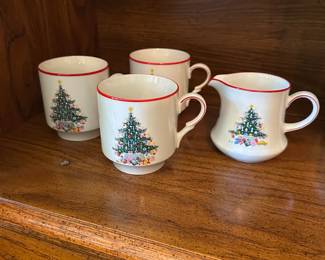R89 - $15. 4 Pieces. Bavaria Schumann Arzberg Germany. 