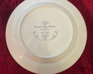 R57 - $30. Set of 5 - Lenox Swedish Rose Dinner Plates. Measures 11.25". 