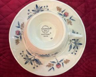 R54 - $45. Wedgwood "Williamsburg Potpourri"