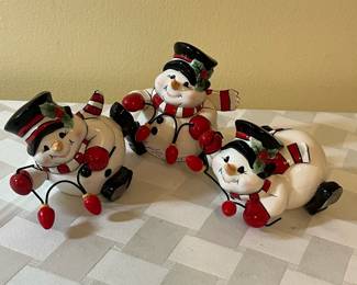 A53 - $25. Fitz & Floyd Set of Snowmen. 6 pieces. 3"x3.5"