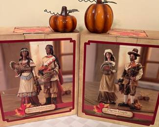 A6 - $40. 4 Piece Vintage Thanksgiving Set. Box Dimensions 9.5x5x10.5 
