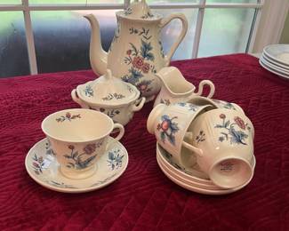R54 - $45. Wedgwood "Williamsburg Potpourri"