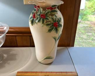 R70 - $25. Franz Holly Berry Vase. Measures 13" tall. 