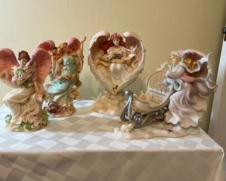 A33 - $65. Roman Inc. Seraphin Classics Huge Lot of 17 Pieces. Height Ranges 7.75"-3.5"