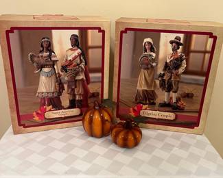 A6 - $40. 4 Piece Vintage Thanksgiving Set. Box Dimensions 9.5x5x10.5 