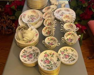 R55 - $545. Wedgwood "Charnwood" 104 Piece Set. Excellent Condition!