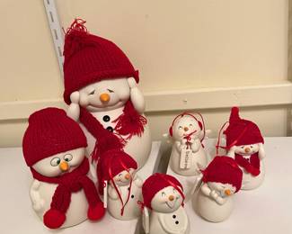 A30 - $50. Department 56 Snowmen set of 7. Size range 8"-2" tall