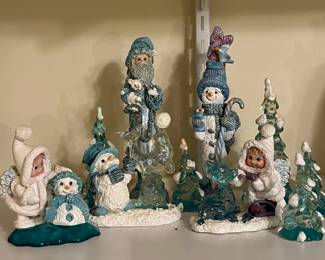 A31 - $30. Dreamsicles Northern Lights. 10 pieces. Range in height 7"-2.5"