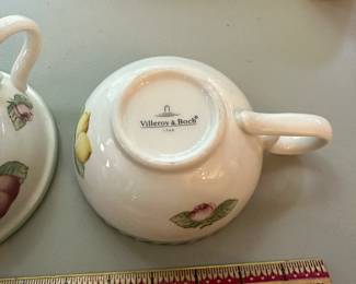 R74 - $20. Villeroy & Boch Teapot & Cup. 