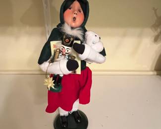 A26 - $25. Byers' Choice Caroler. 9.5"T