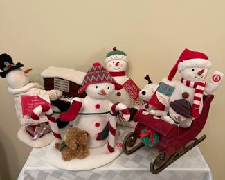 A3 - $30 Hallmark Plush Snowmen Lot NWT 4 Pieces