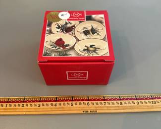 R86 - $10. New in Box Winter Greetings Dipping Bowls set of 4. 