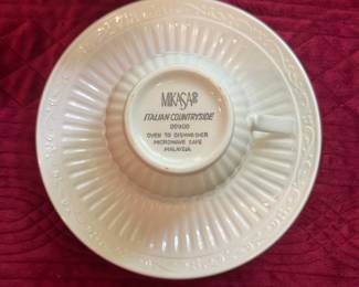 R53 - $125. Mikasa "Italian Countryside" 42 Piece Set. 