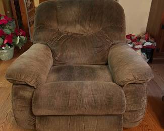 R20 - $75. Oversized La-Z-Boy Rocker Recliner. 