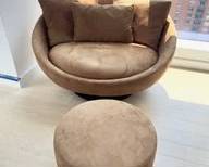 Lazzoni Arte & Mondo Armchair and Ottoman