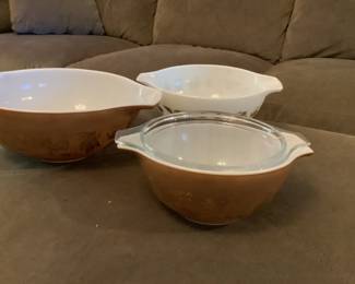 Vintage Pyrex Nesting Bowls Set of 3