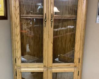 Corner Hutch