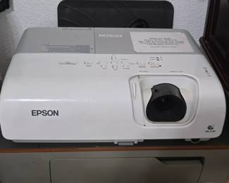 Epson projector with an available screen.
