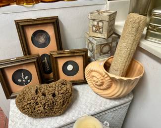 Bathroom decor