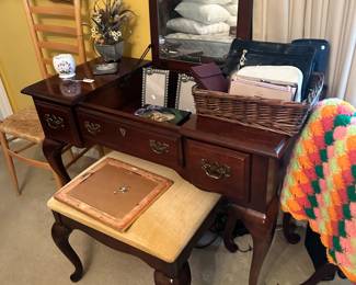 dressing table