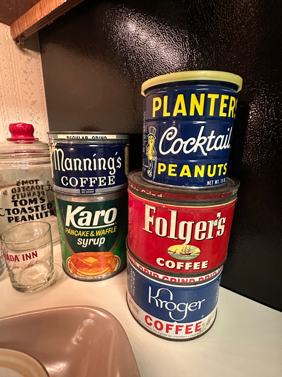 Karo syrup can, Planter's cocktail peanuts tin