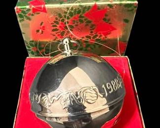 Vintage Wallace Silversmith 1988 Bell