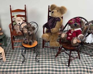 Boyds Bears, Cottage Collectibles, And Tiny Chairs
