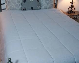 Full Size Bed And Side Table With Lamp