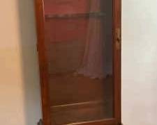 Streetman Furniture Co. Gun Cabinet