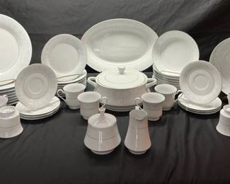 Crown Ming Fine China