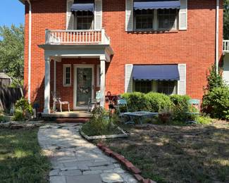 Sweet house in College Hill And it will be for sale