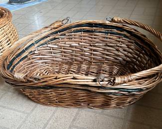 Awesome, handmade baskets four or five to choose from must see to appreciate