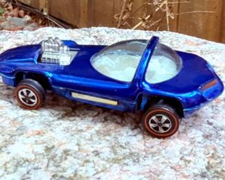 Original 1967 Silhouette Redline Hotwheel Us & Foreign Patten Pending - blue with white interior