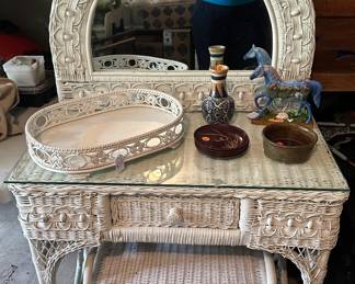 Petite Wicker Vanity w/mirror and bench