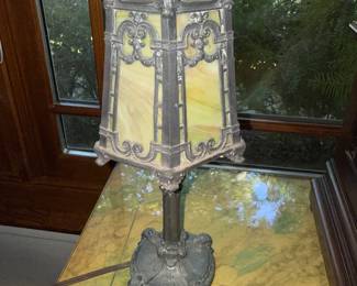Slag glass small lamp ( a few cracks)