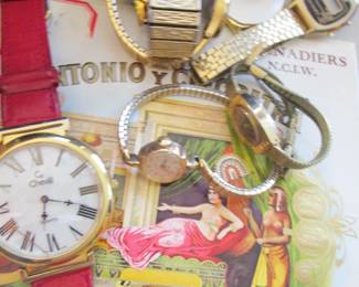 More of the jewelry case