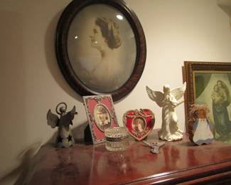 Lots of art and treasures