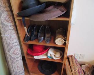 Large array of antique/vintage hats *some cool labels