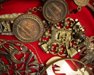 More of the jewelry case