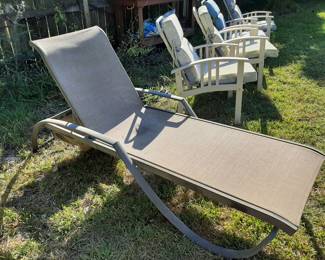 #63  Chaise Lounge   $75