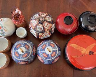 KAS019-Japanese Porcelain and Owan Bowls