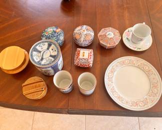 KAS024 - Assortment of Fine China Sets