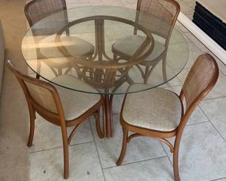 KAS018 Round Glass Table + 4 Chairs