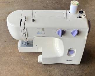 KAS072 Kenmore Sewing Machine (No Cord, No Foot Pedal)