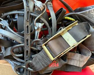 Bungee cords, Straps 