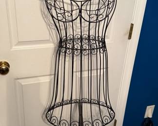 Wire Mannequin Dress Form Display