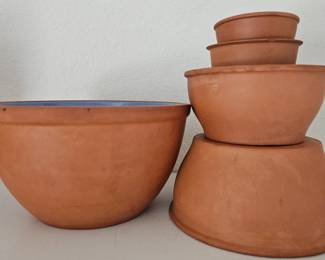 Lot #17 - De Silva Italy Nesting Terra Cotta Pottery Mixing Bowls Set