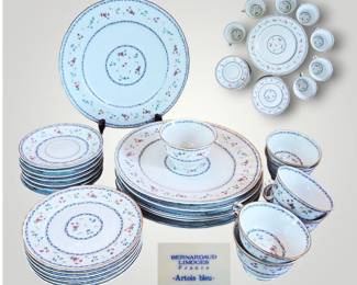 Bernardaud Limoges France "Artois Bleu" set